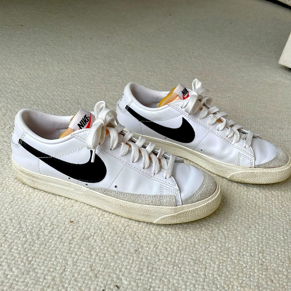 Nike sneakers-men’s